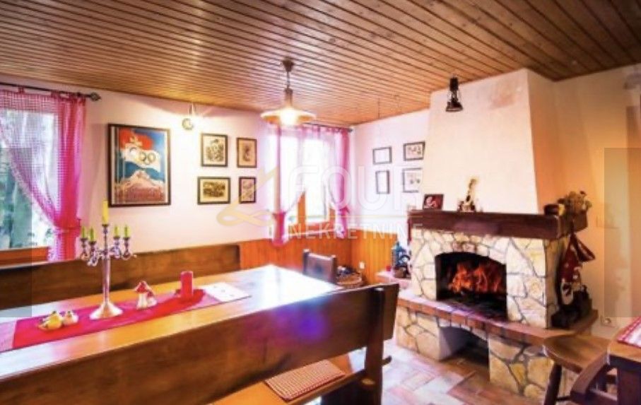Hiša Jelenje, 155m2
