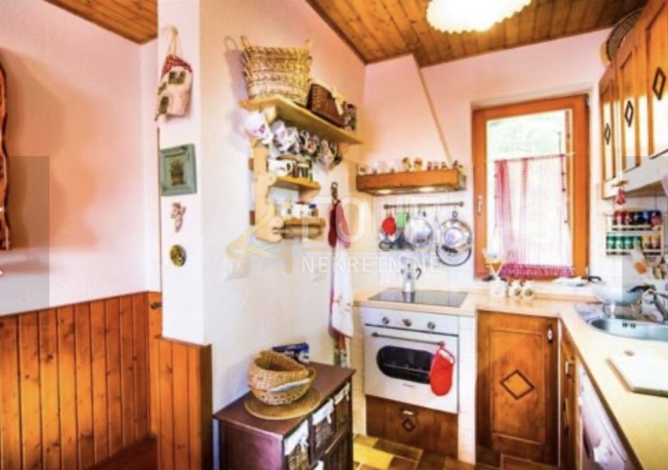 Hiša Jelenje, 155m2