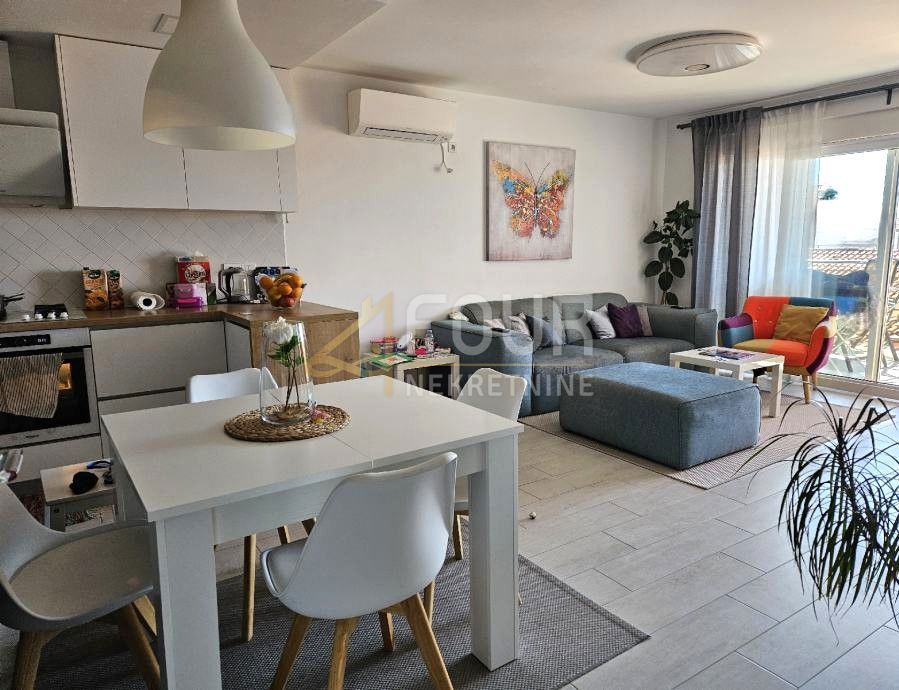 Stanovanje Crikvenica, 77,18m2