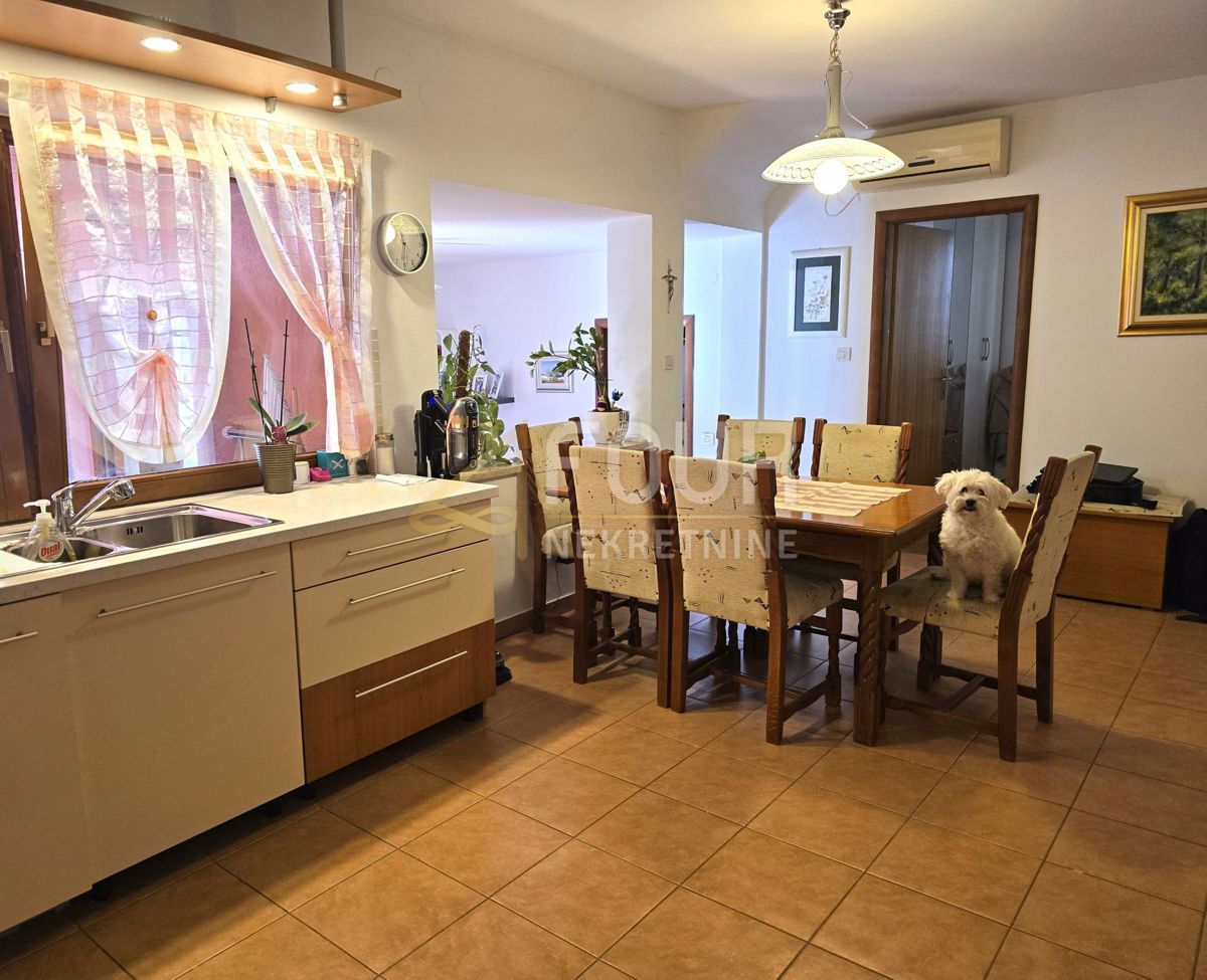 Stanovanje Cres, 69,39m2