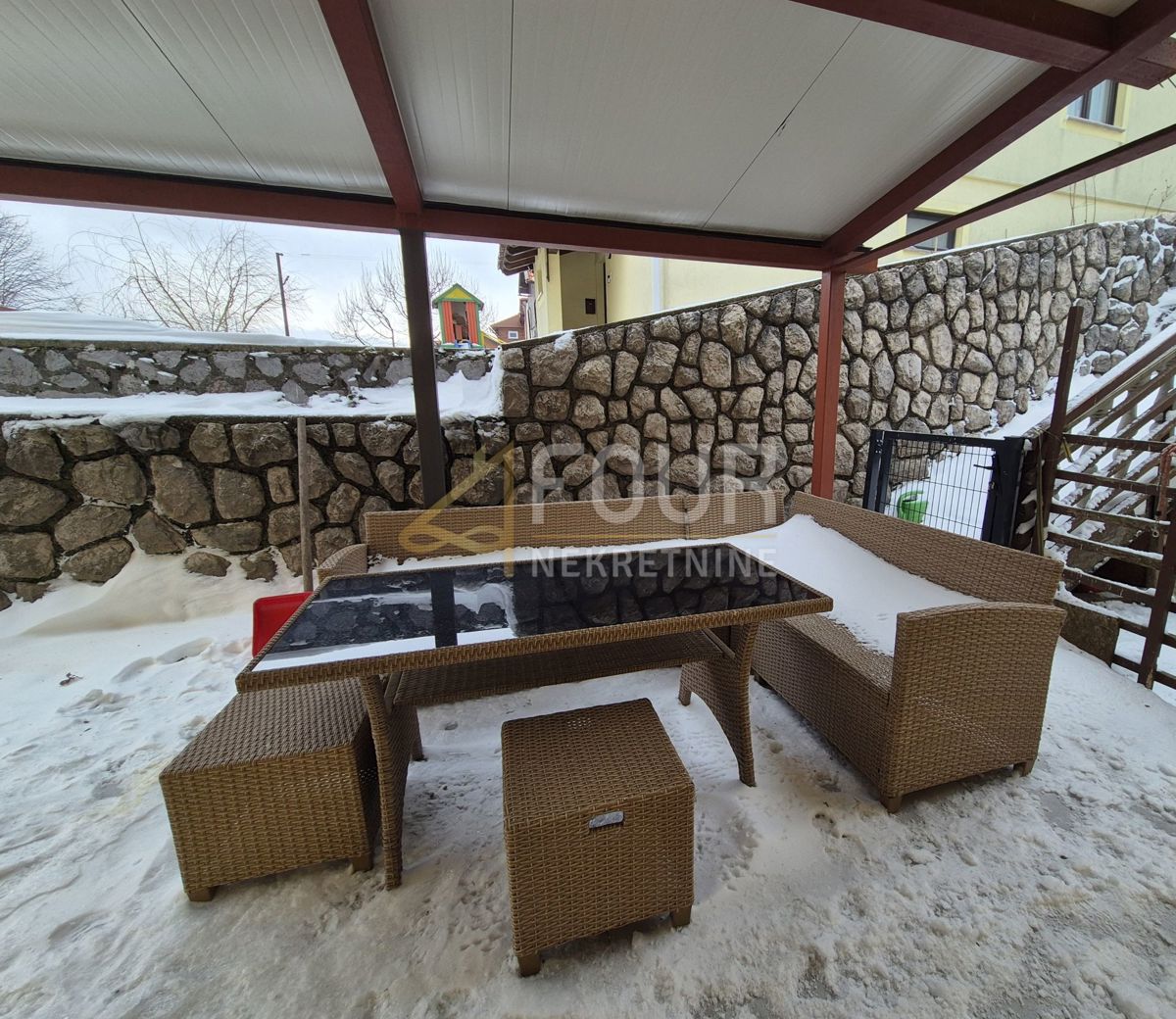 Hiša Fužine, 150m2