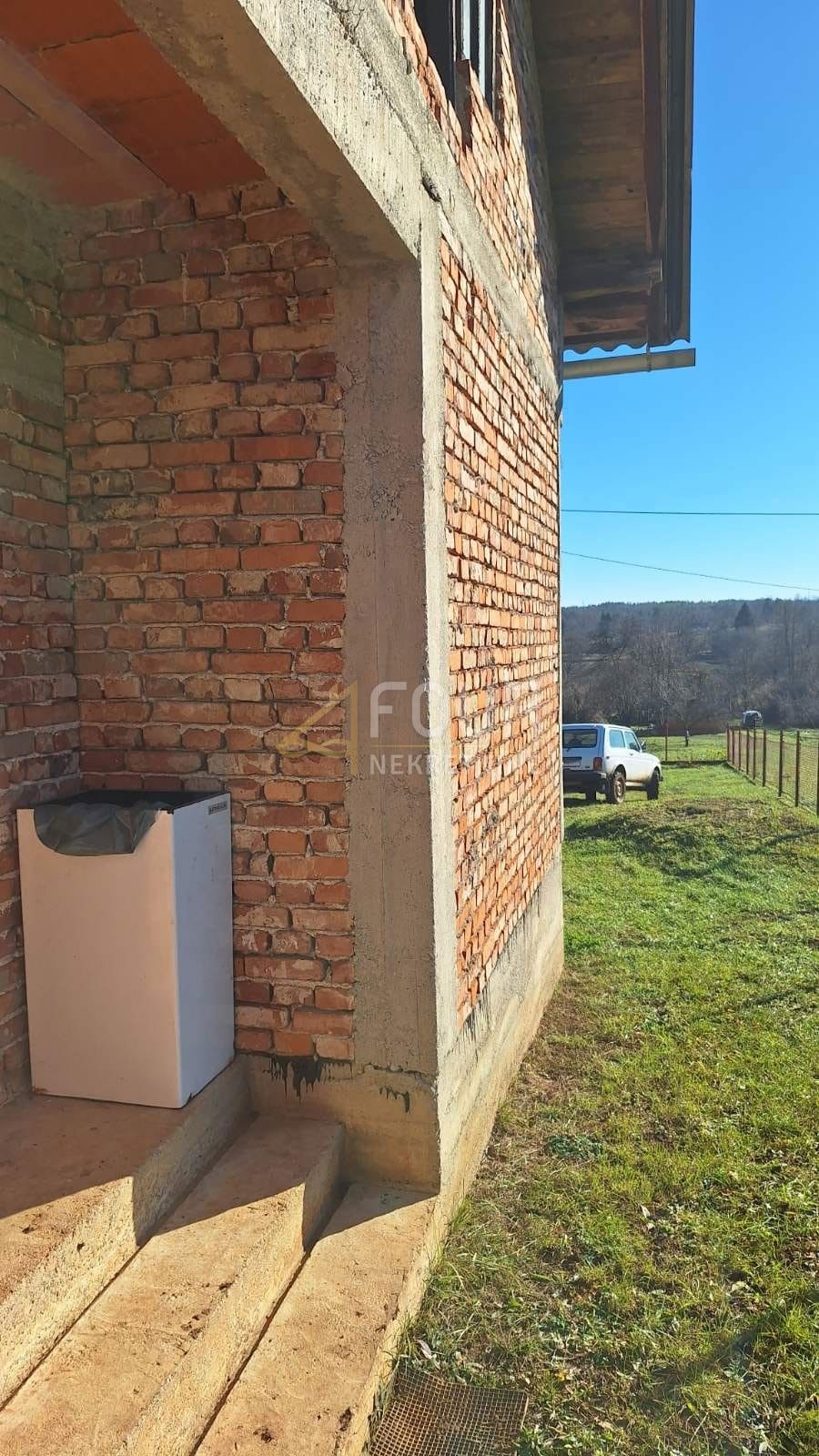 Hiša Tounj, 63m2