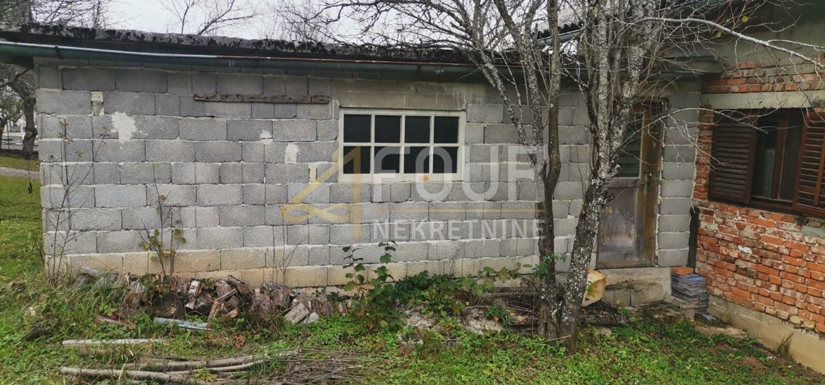 Hiša Tounj, 63m2