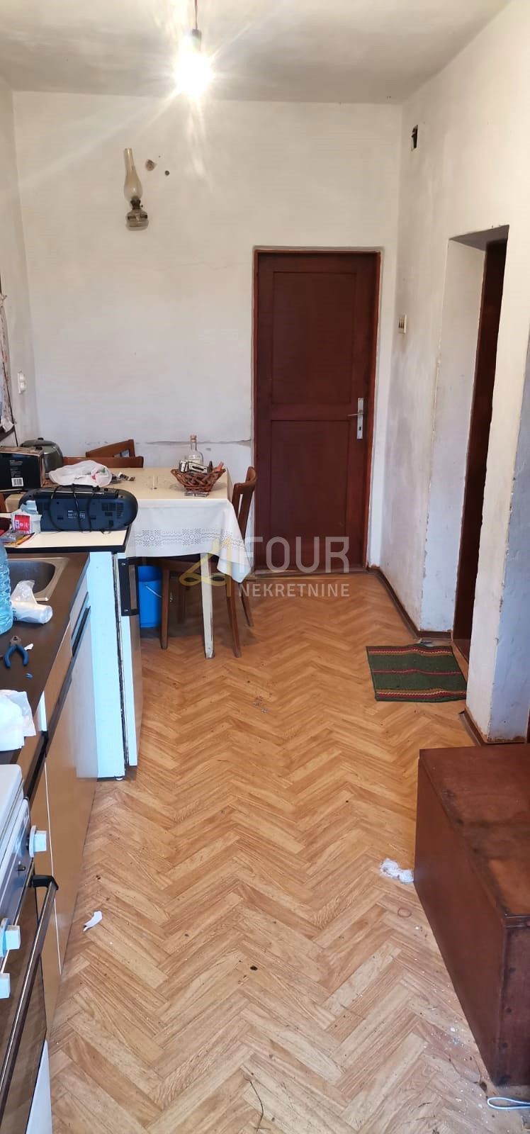 Hiša Tounj, 63m2