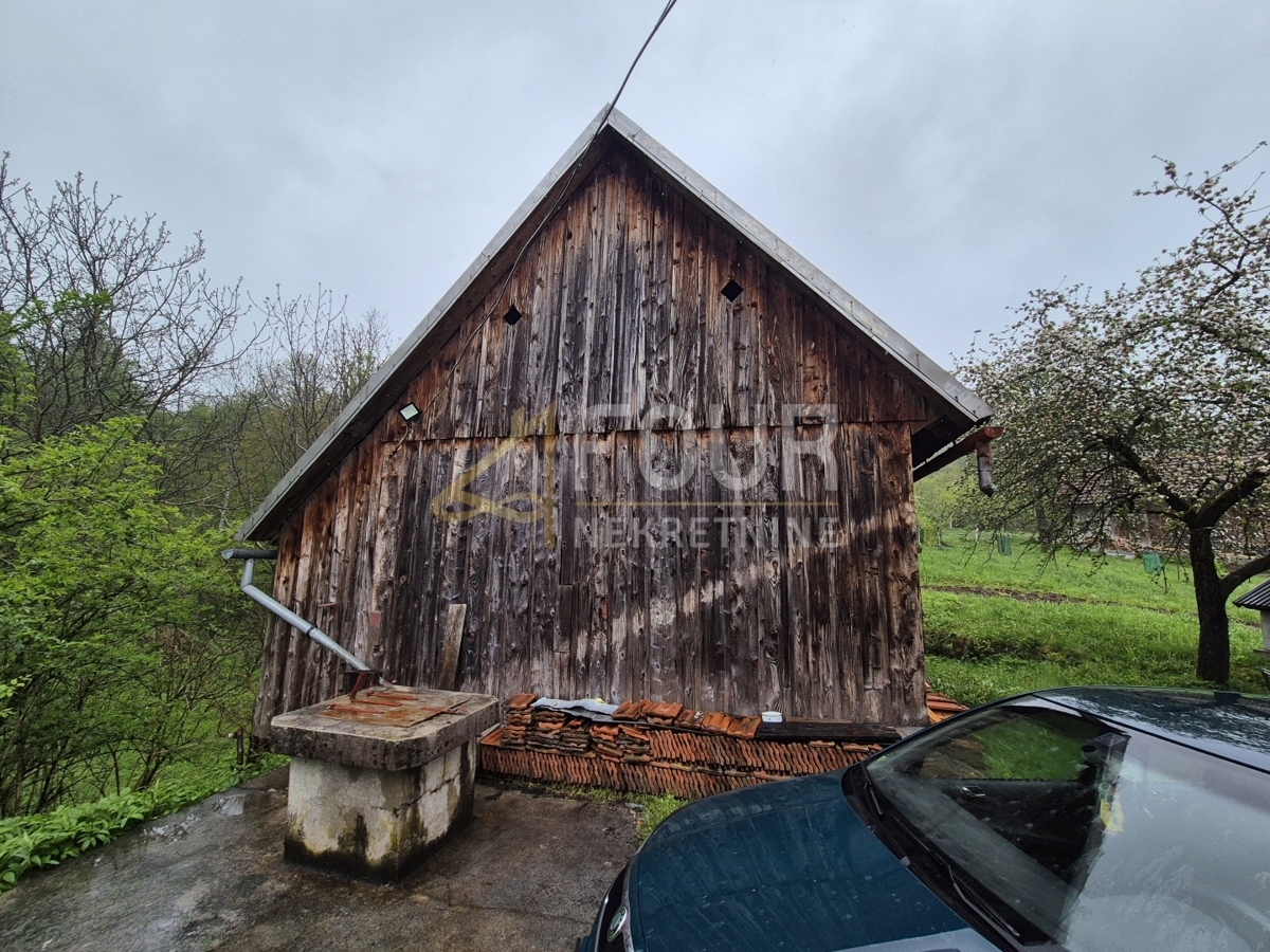 Hiša Moravice, Vrbovsko, 250m2