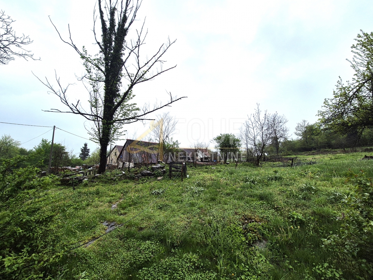 Hiša Moravice, Vrbovsko, 250m2