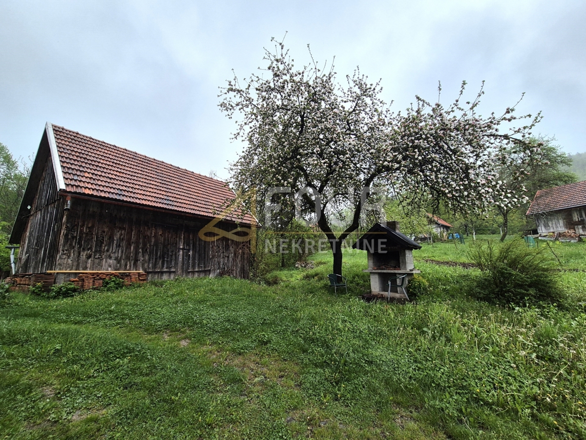 Hiša Moravice, Vrbovsko, 250m2