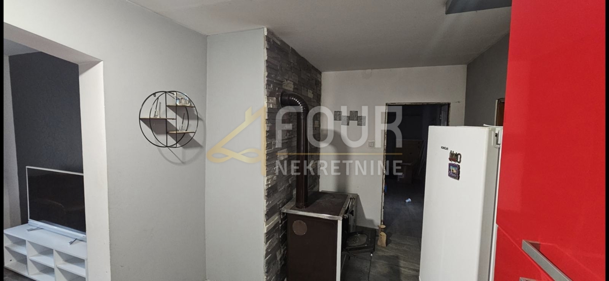 Hiša Moravice, Vrbovsko, 250m2