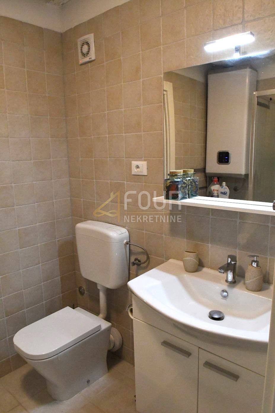 Istra, Bale, adaptirana kamnita hiša, 81 m².