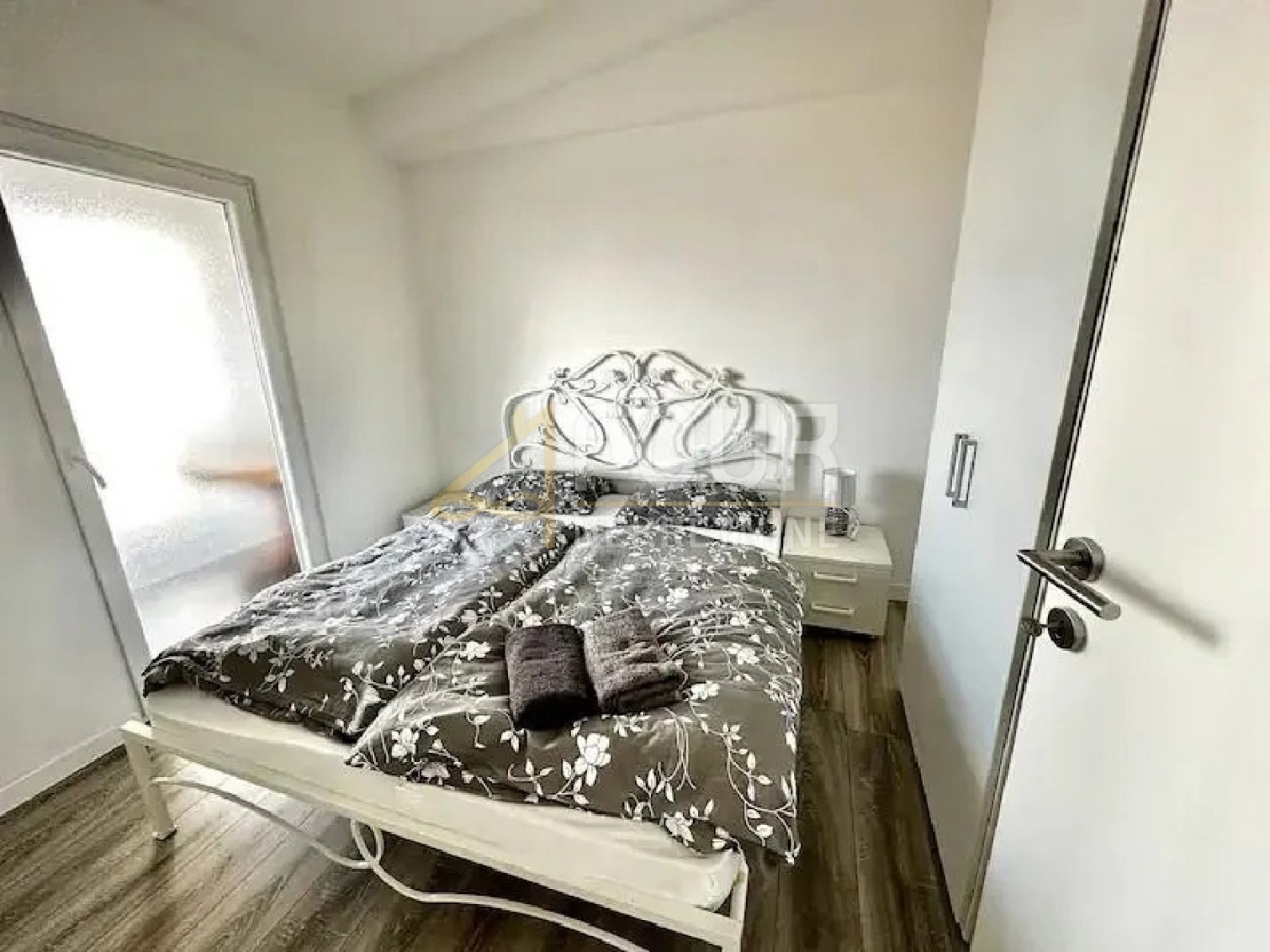 Zadar, moderno stanovanje z dvema balkonoma, 73,35 m2