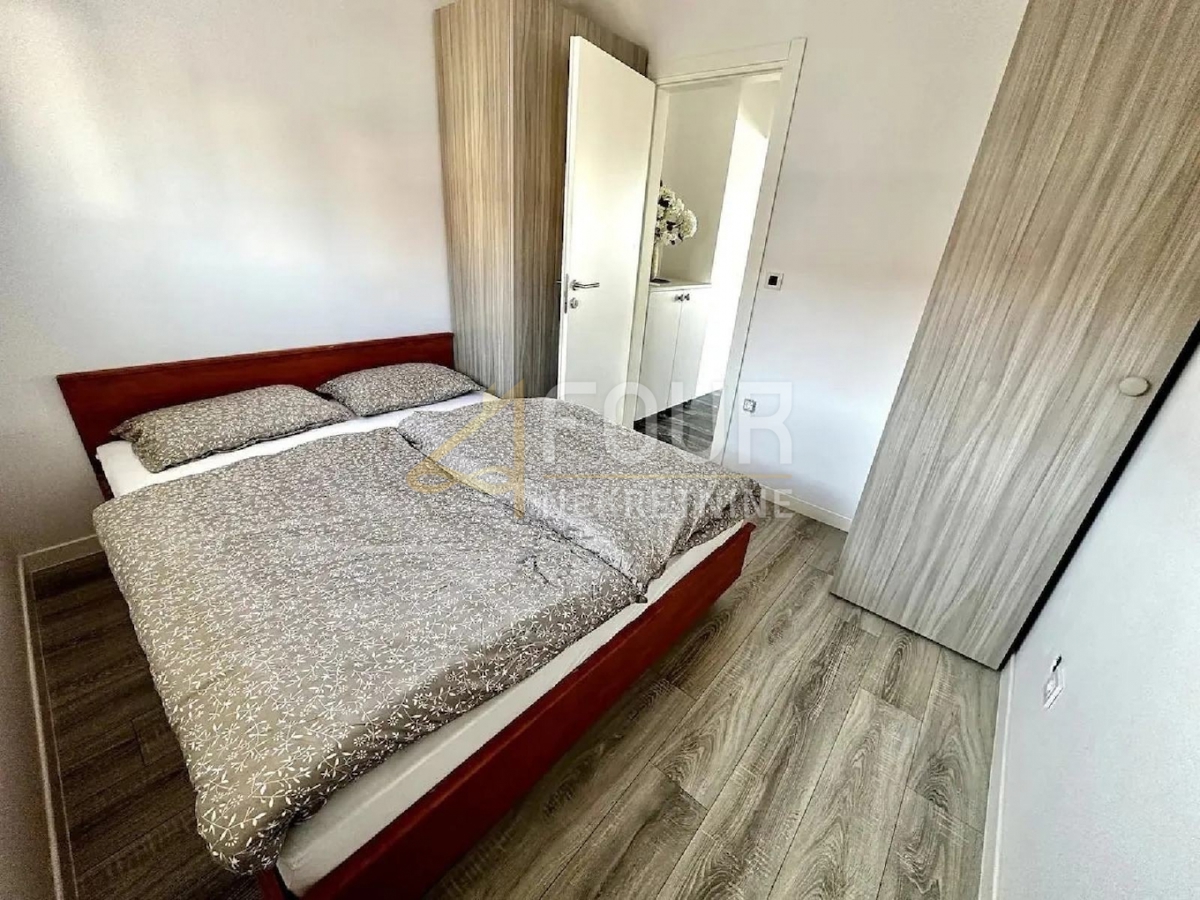 Zadar, moderno stanovanje z dvema balkonoma, 73,35 m2