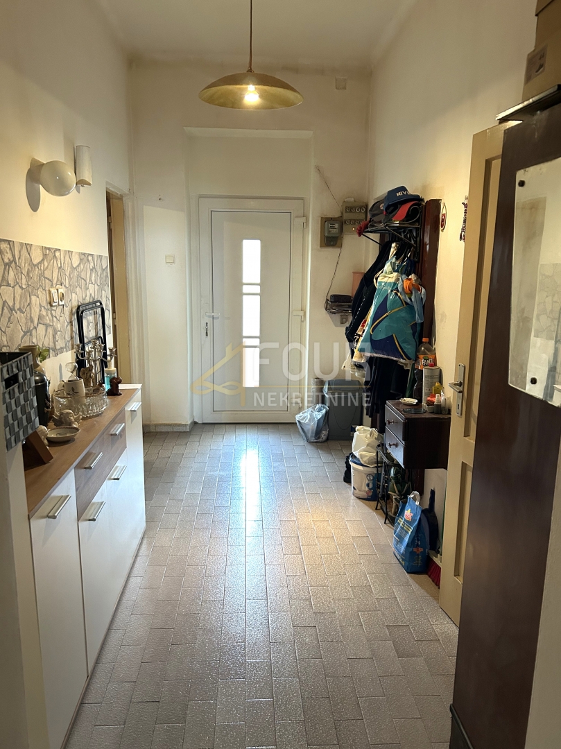 Stanovanje Mlaka, Rijeka, 69m2