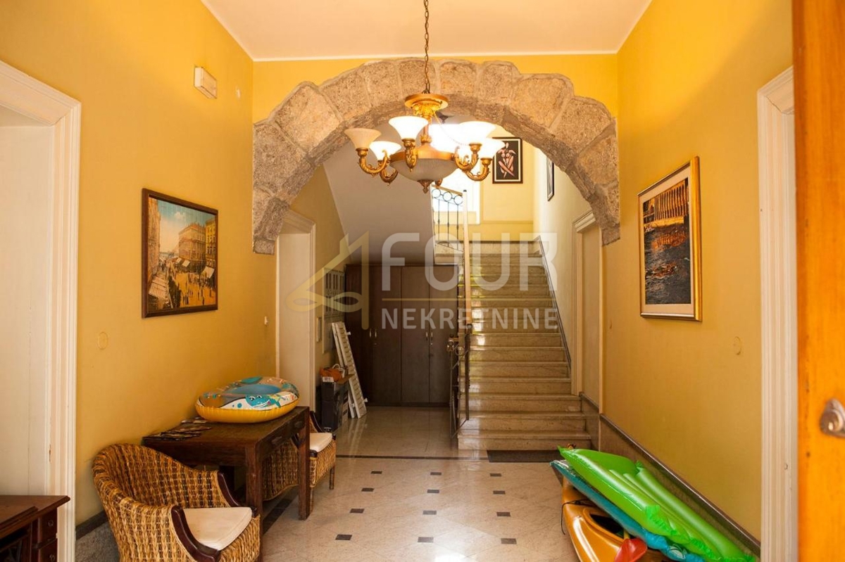 Hiša Ika, Opatija - Okolica, 710m2
