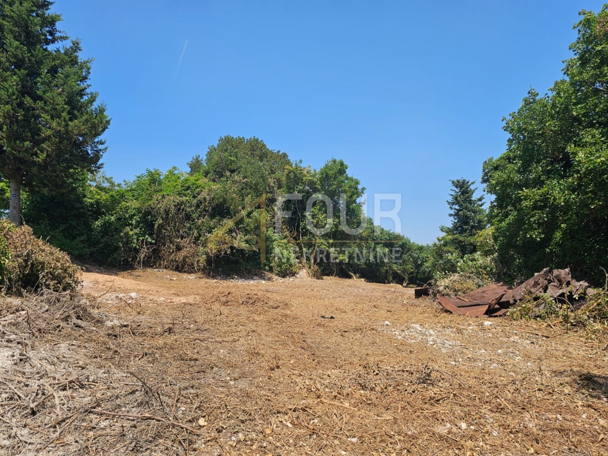 Zemljišče Krnica, Marčana, 1.420m2