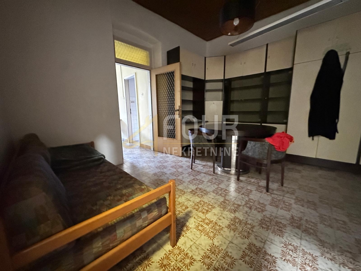 Hiša Monte Zaro, Pula, 251m2