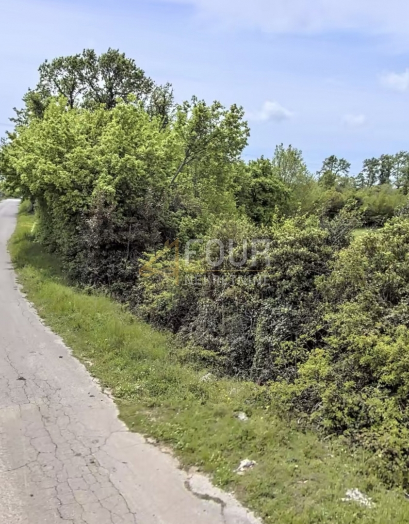 Zemljišče Juršići, Svetvinčenat, 883m2