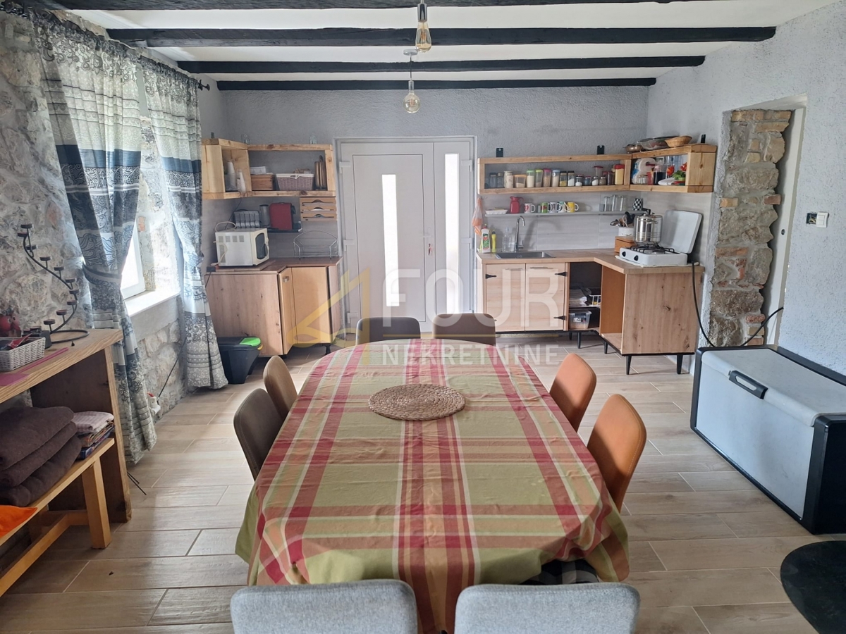 Hiša Vrbovsko, 140m2