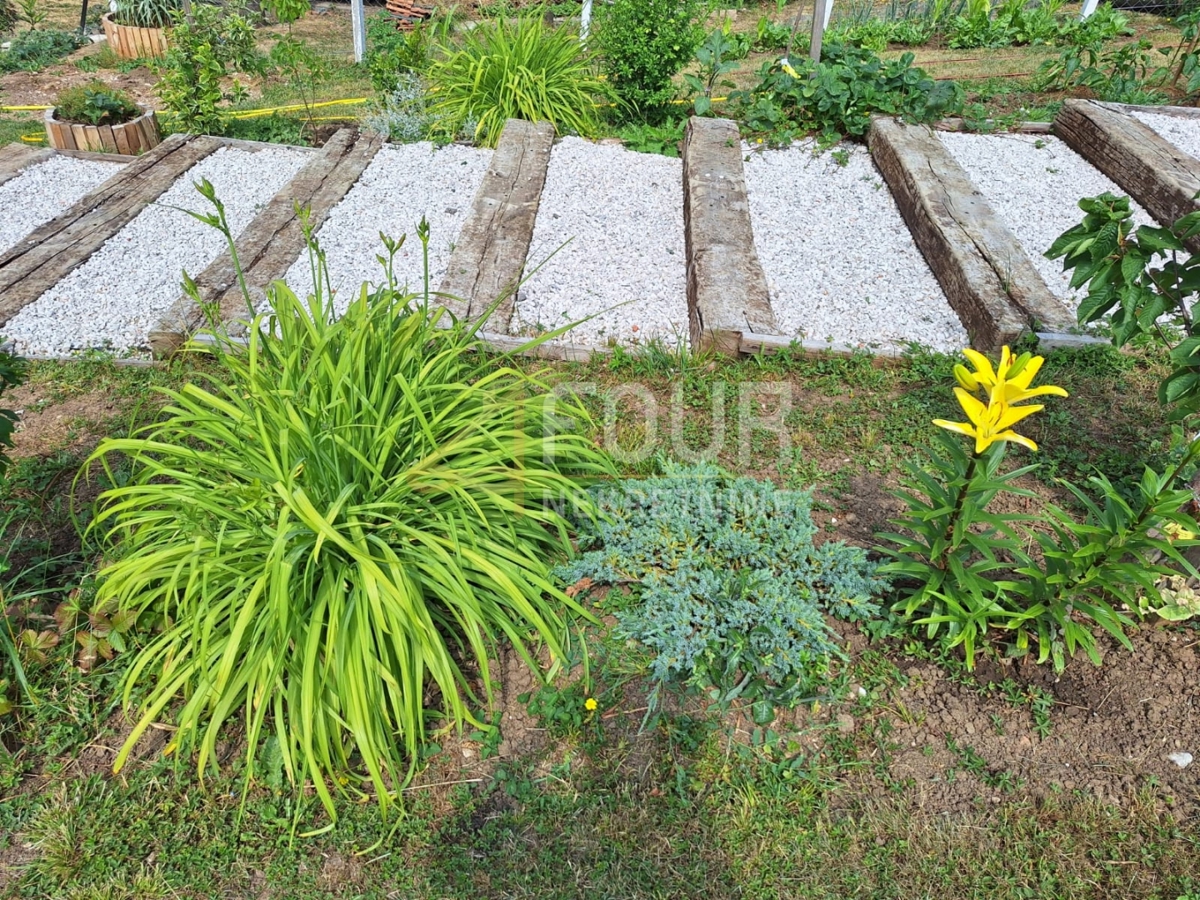 Hiša Vrbovsko, 140m2