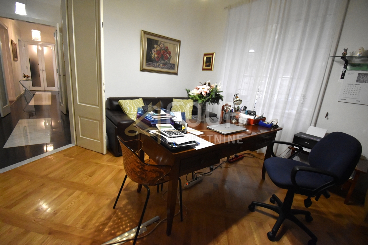 Stanovanje Pećine, Rijeka, 127,35m2