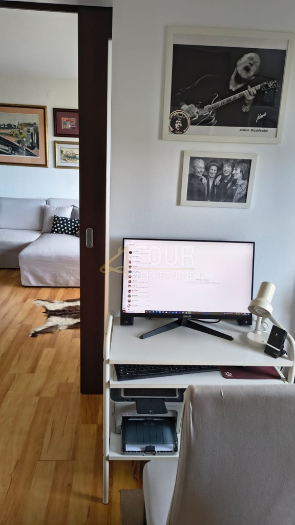 Ivanić Grad, 2 sobi, 60,47m2, balkon