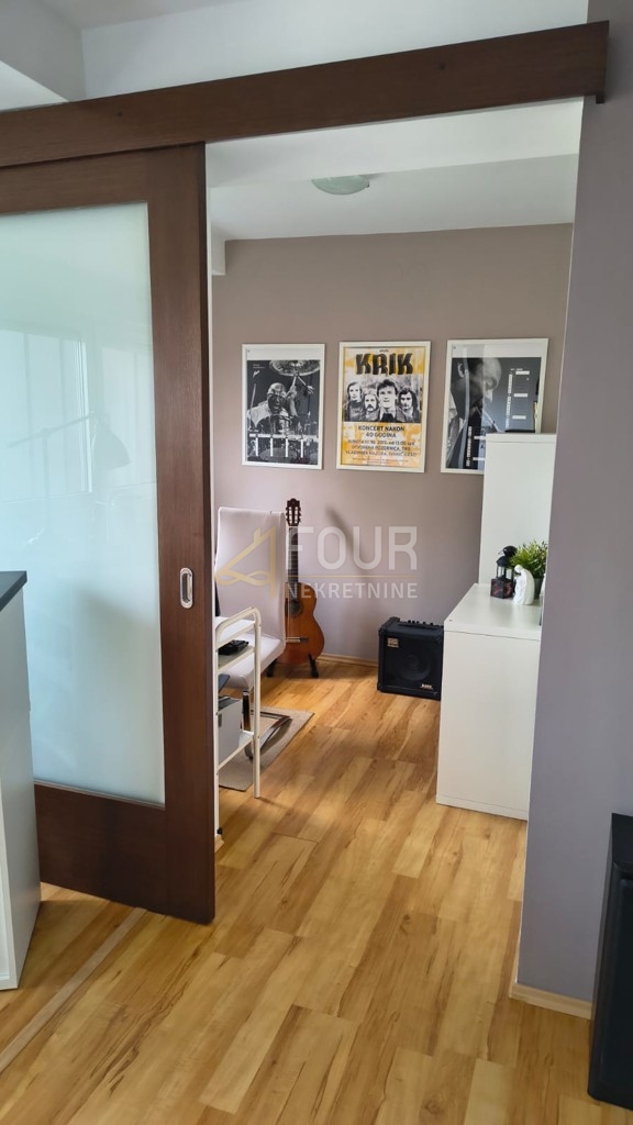 Ivanić Grad, 2 sobi, 60,47m2, balkon