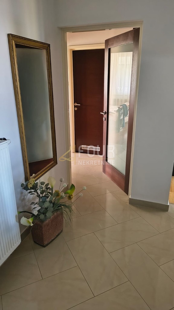 Ivanić Grad, 2 sobi, 60,47m2, balkon