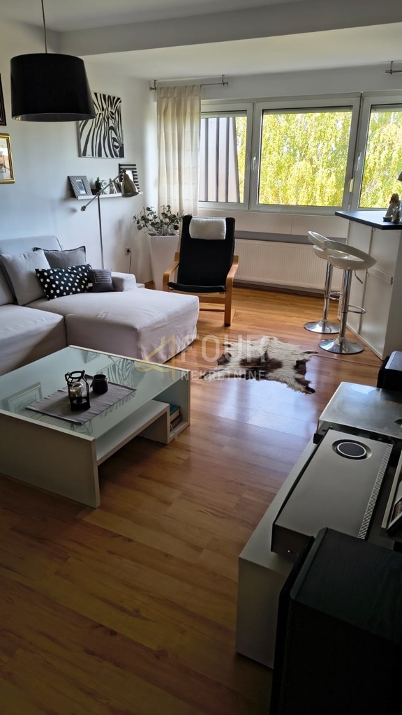 Ivanić Grad, 2 sobi, 60,47m2, balkon