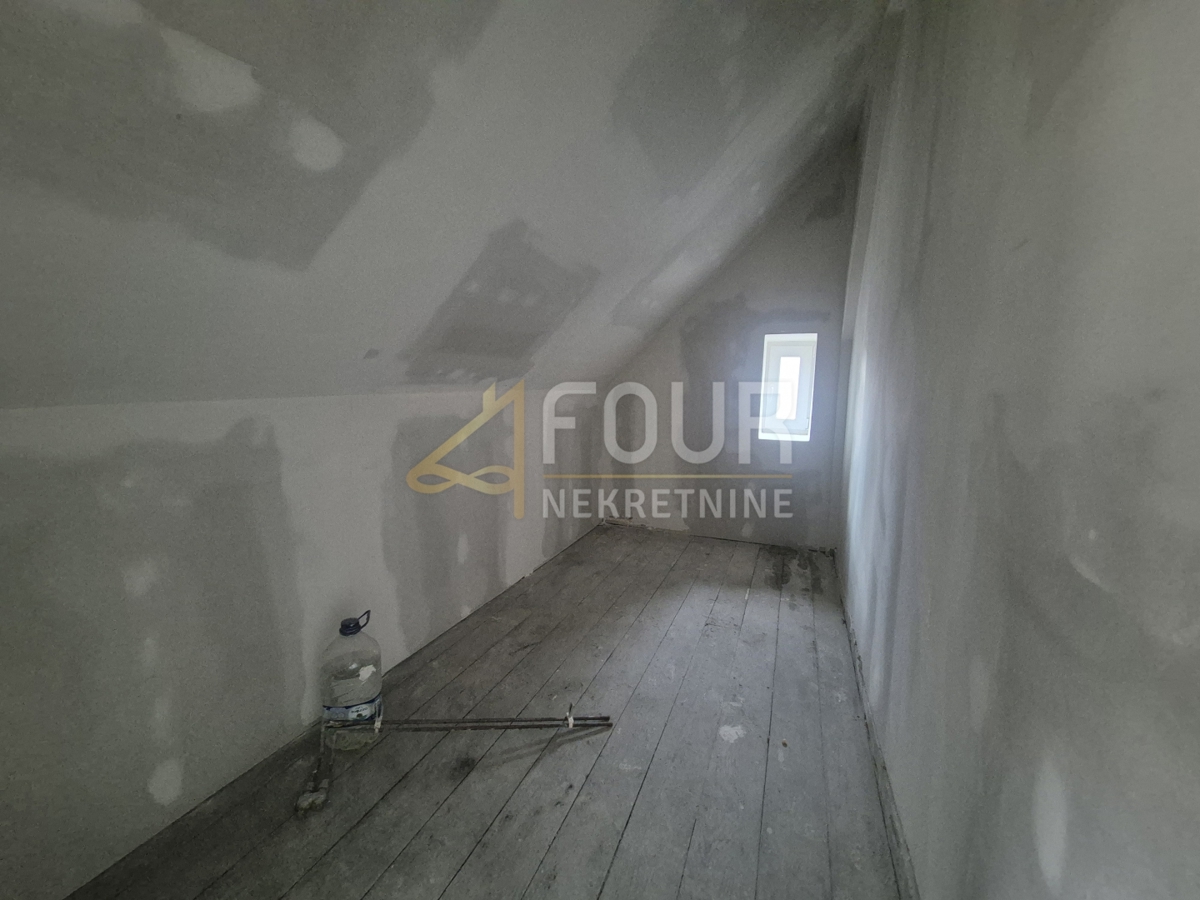 Hiša Delnice, 250m2