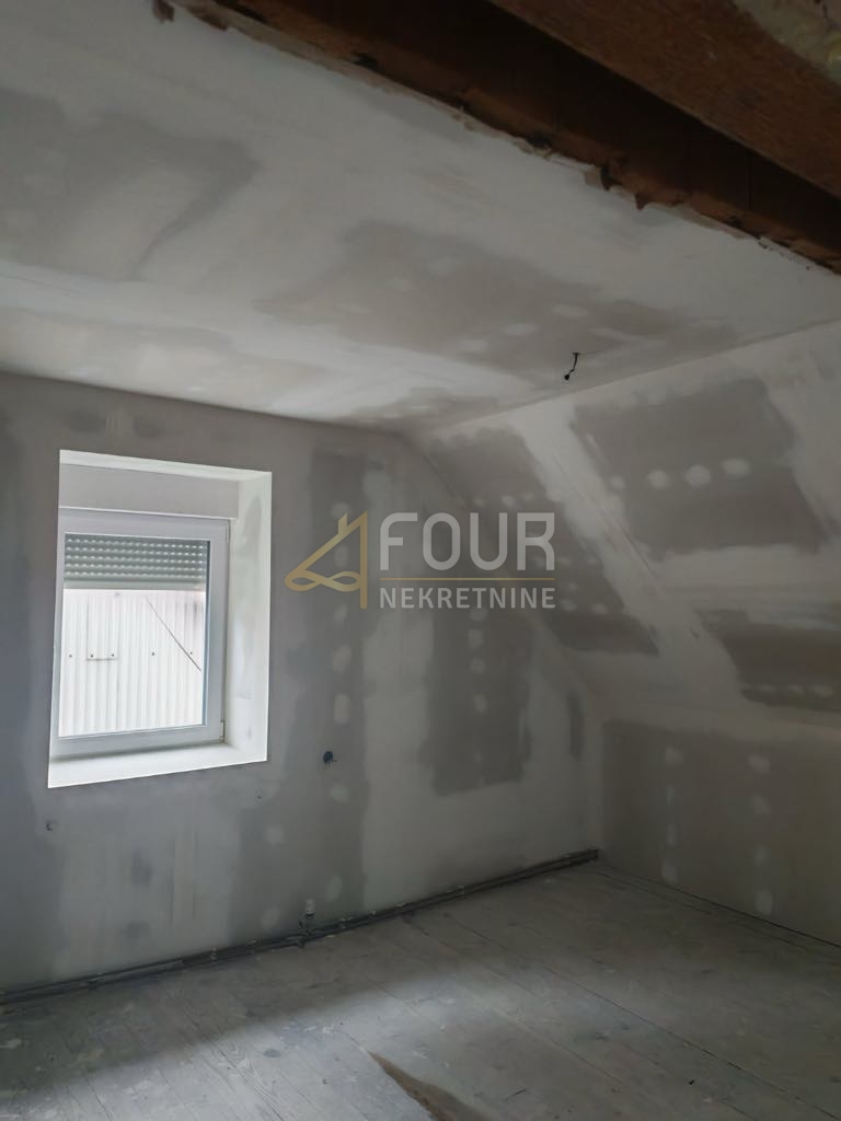 Hiša Delnice, 250m2