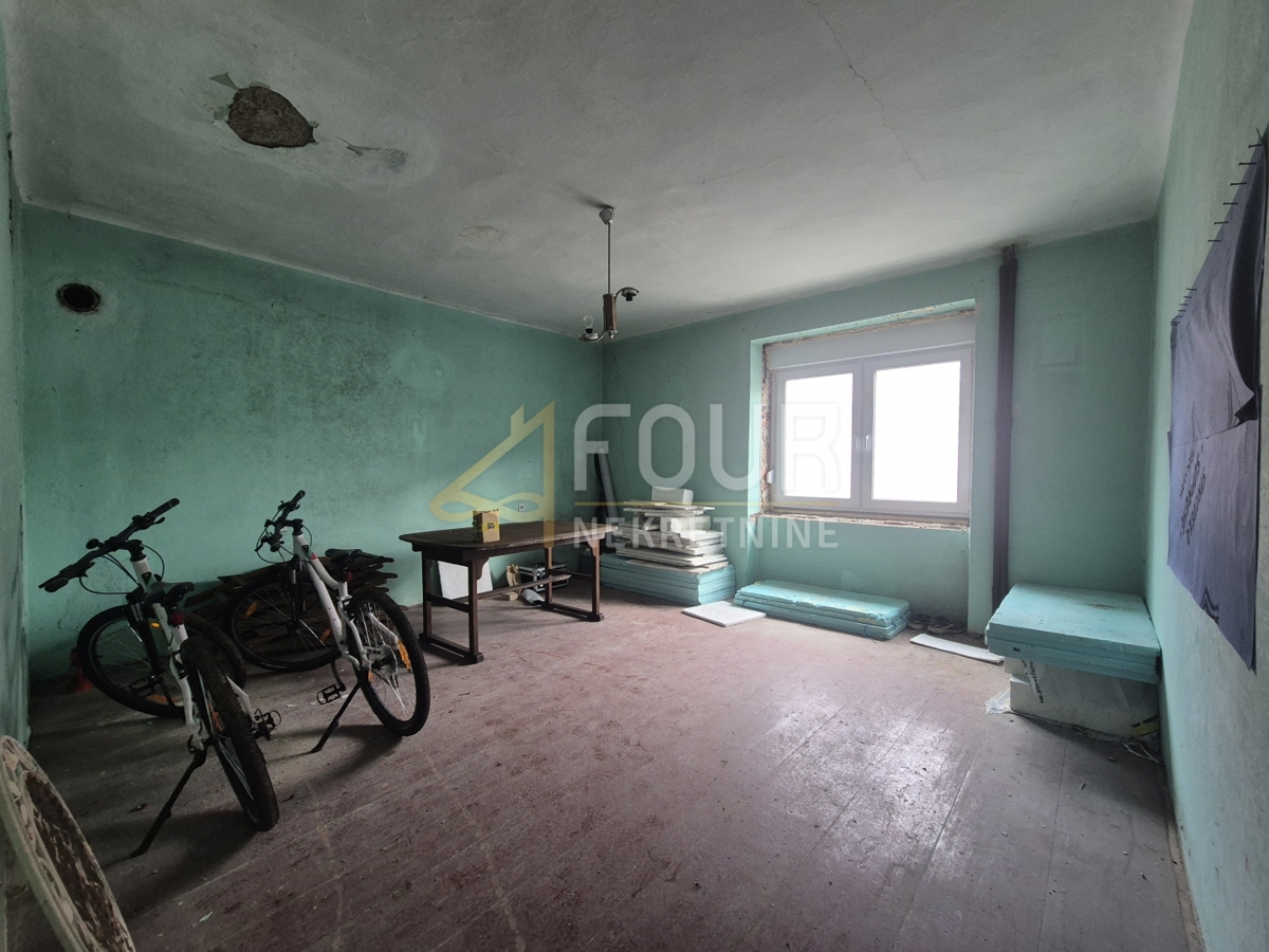 Hiša Delnice, 250m2