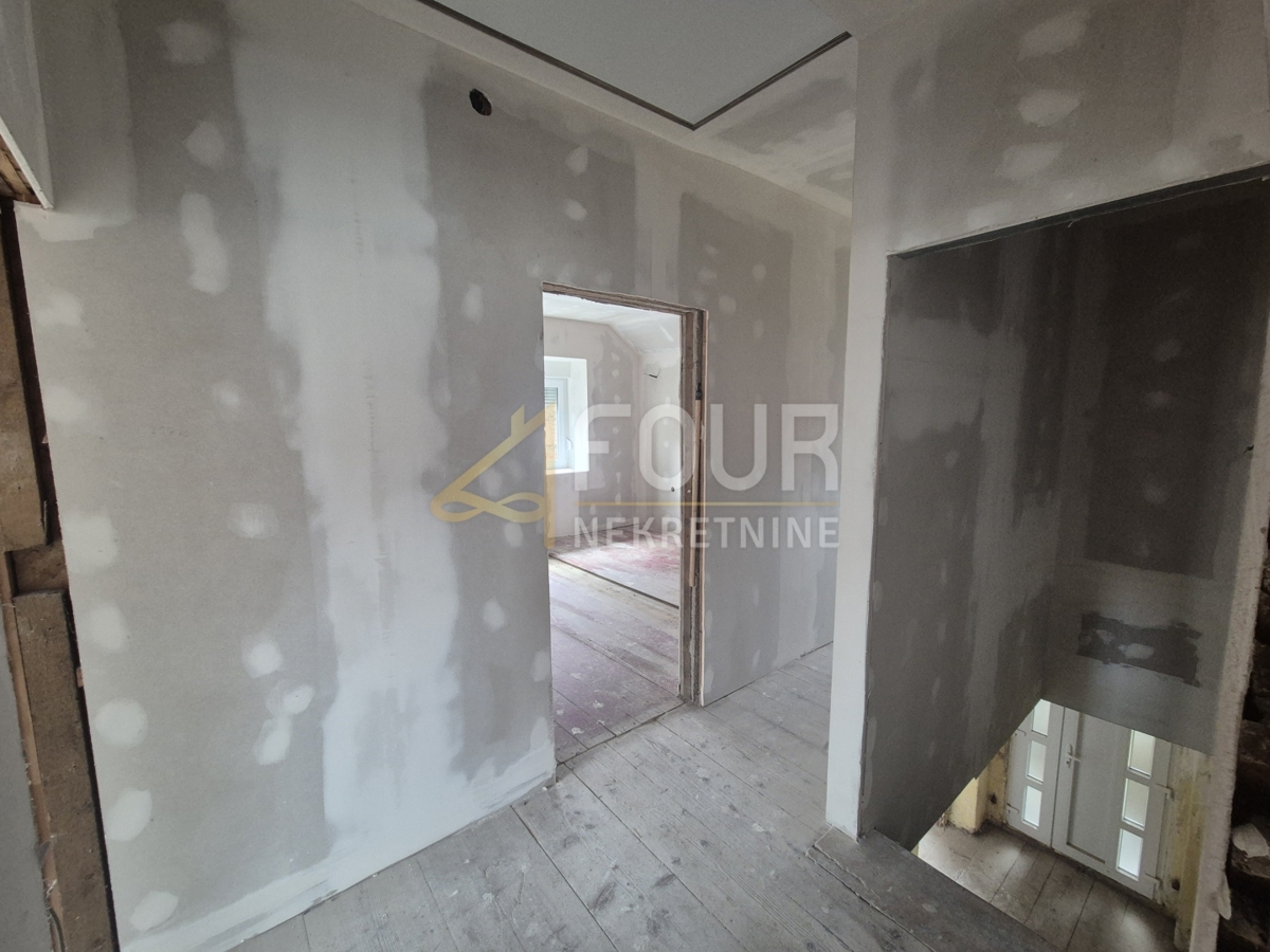 Hiša Delnice, 250m2