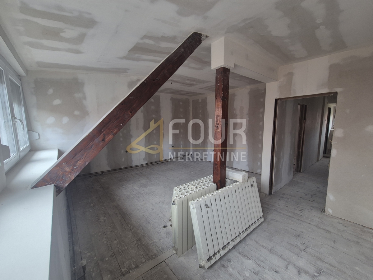 Hiša Delnice, 250m2