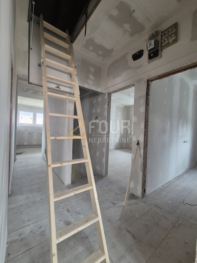 Hiša Delnice, 250m2