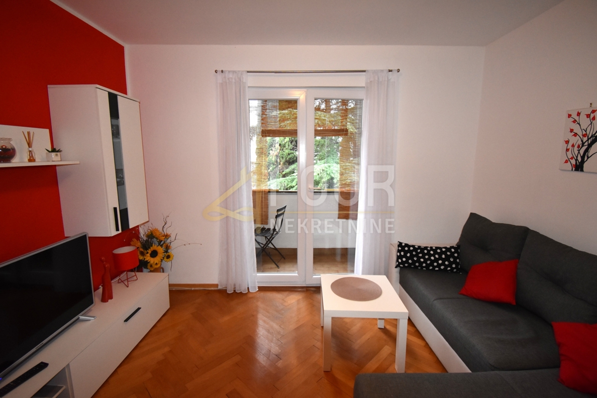 Opatija, 2s + dnevna soba, 57m2, pogled na morje