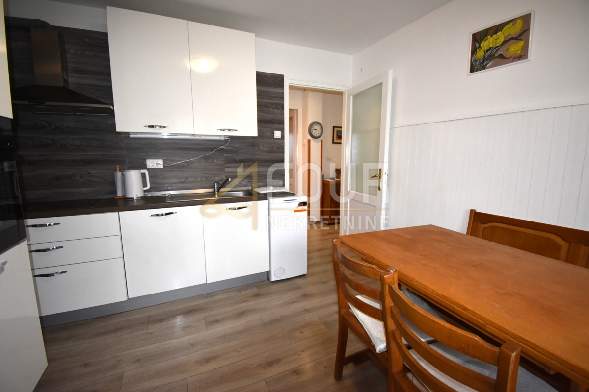 Opatija, 2s + dnevna soba, 57m2, pogled na morje