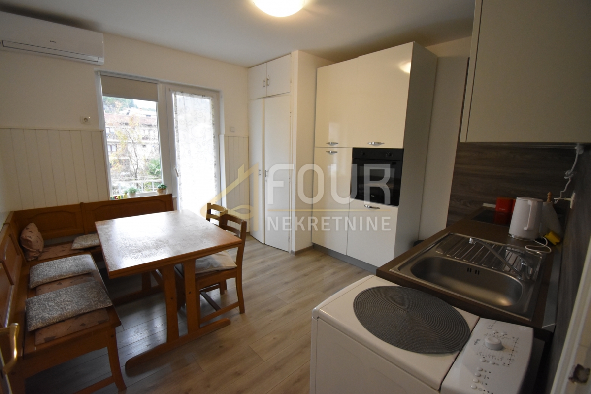 Opatija, 2s + dnevna soba, 57m2, pogled na morje