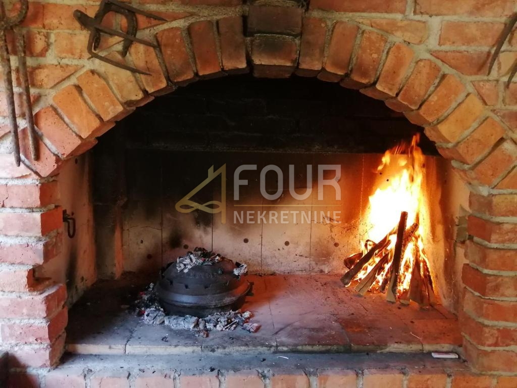 Karlovac - okolica, čudovit posest v bližini Korane