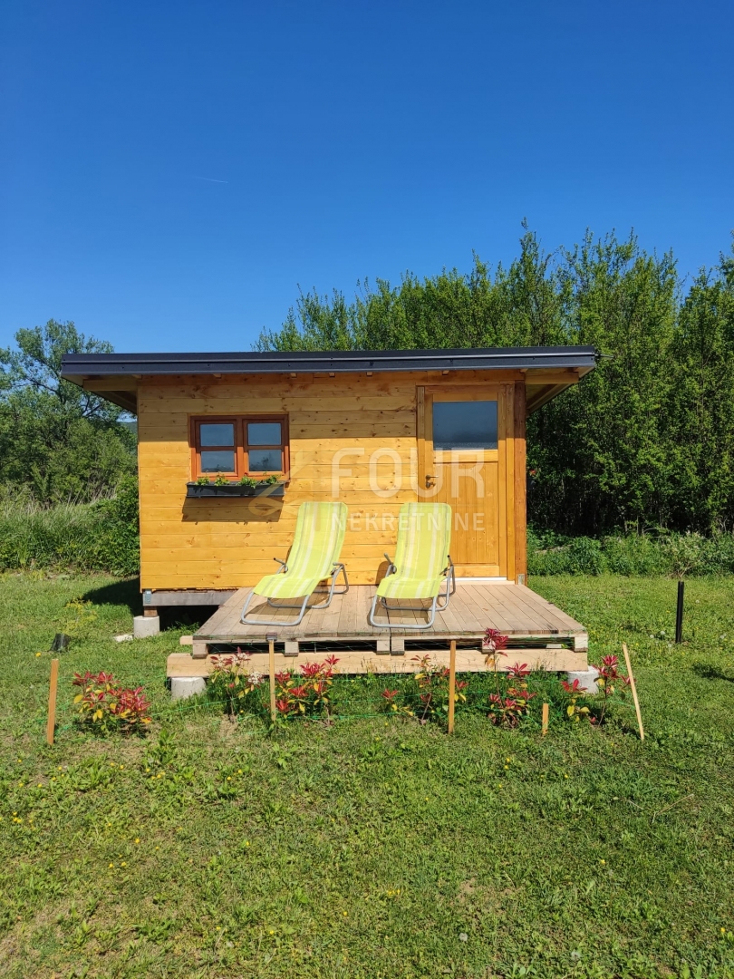 Karlovac - okolica, čudovit posest v bližini Korane