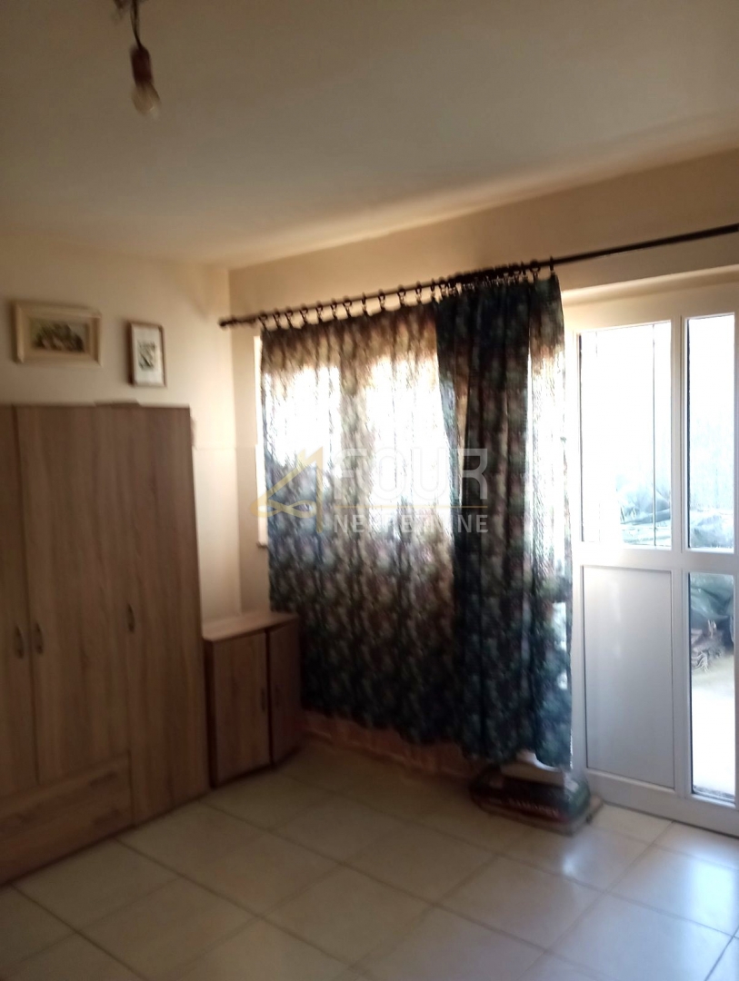 Hiša Veli vrh, Pula, 90m2