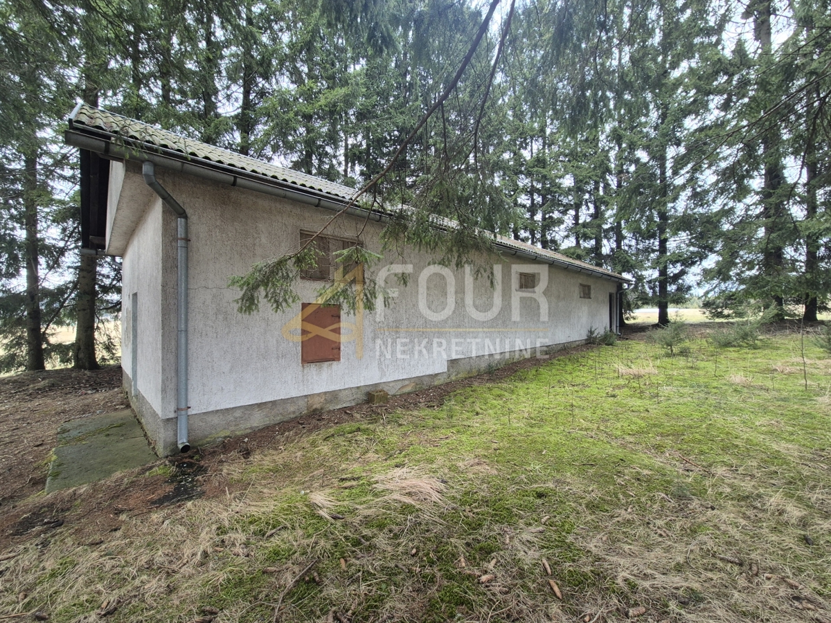 Gorski kotar, Ravna Gora, zemljišče 522m2 - poslovne namene