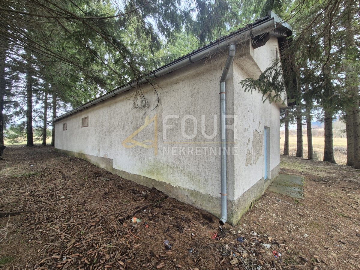 Gorski kotar, Ravna Gora, zemljišče 522m2 - poslovne namene