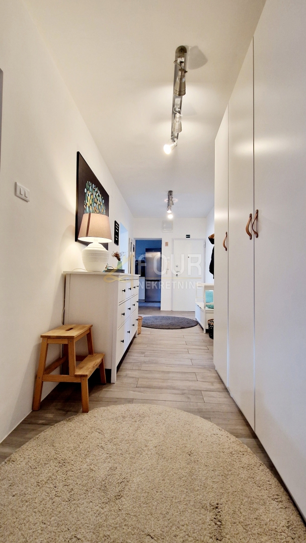 Stanovanje Centar, Pula, 96,36m2