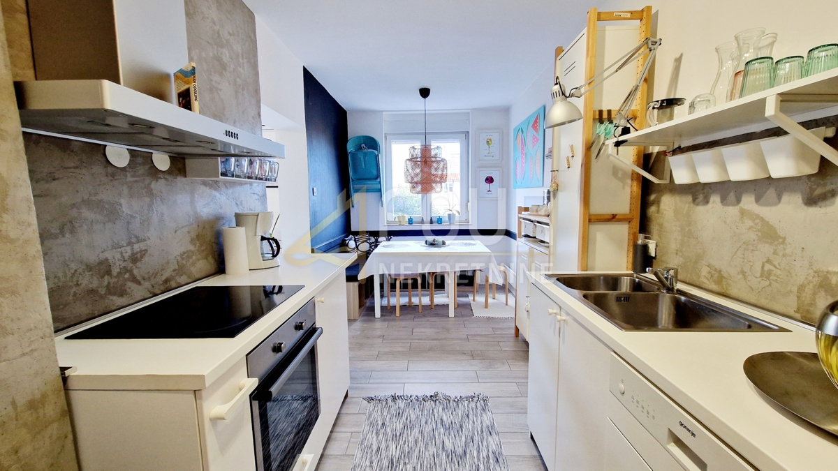 Stanovanje Centar, Pula, 96,36m2