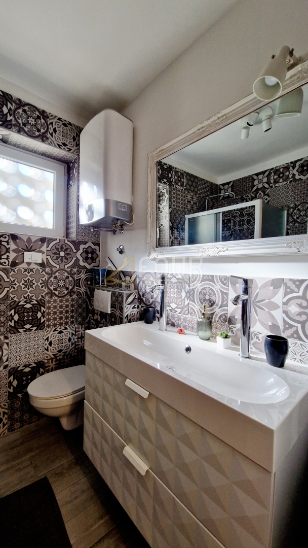 Stanovanje Centar, Pula, 96,36m2