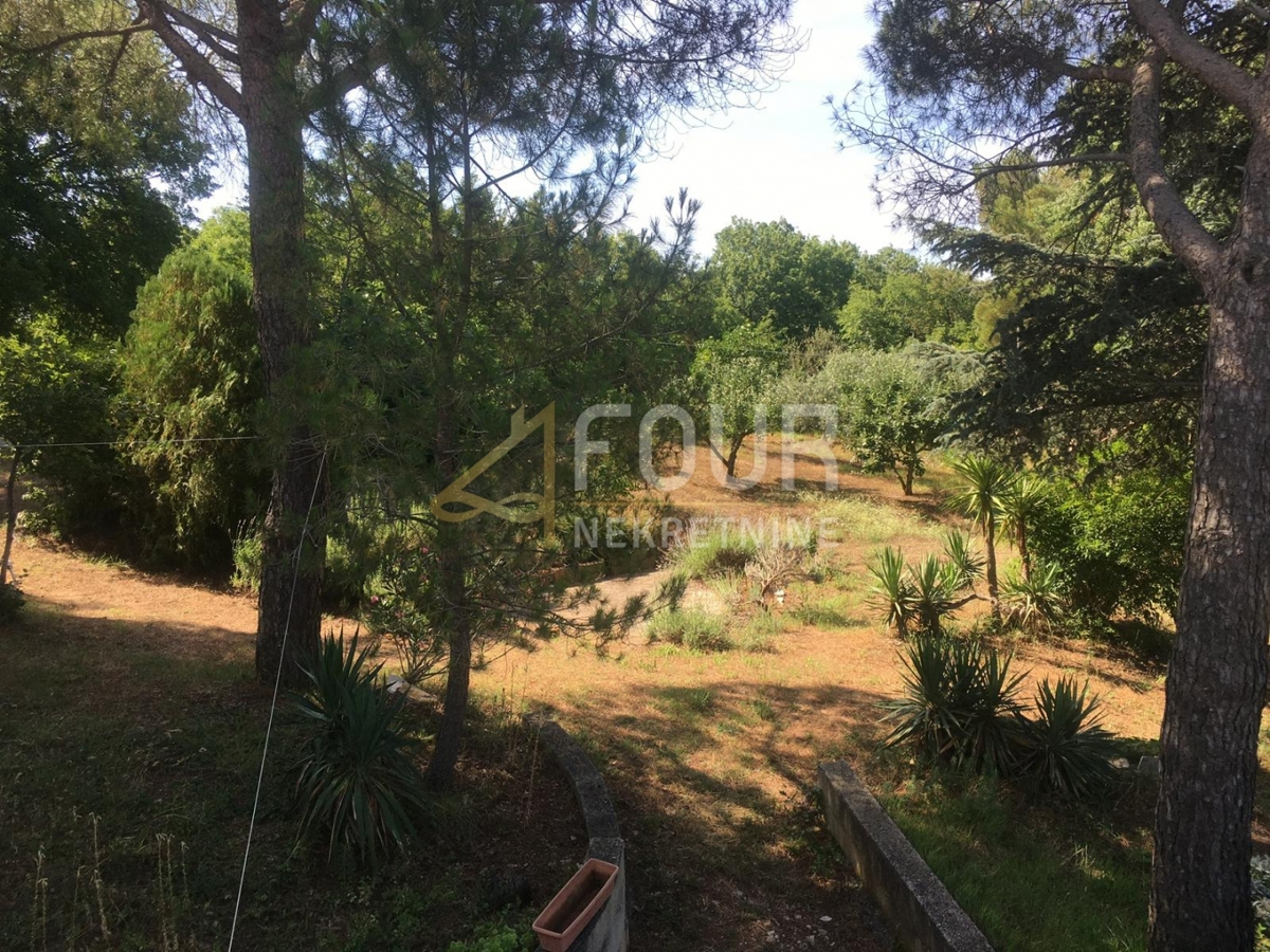 Hiša Trget, Raša, 247,26m2