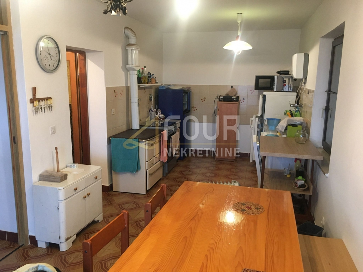 Hiša Trget, Raša, 247,26m2