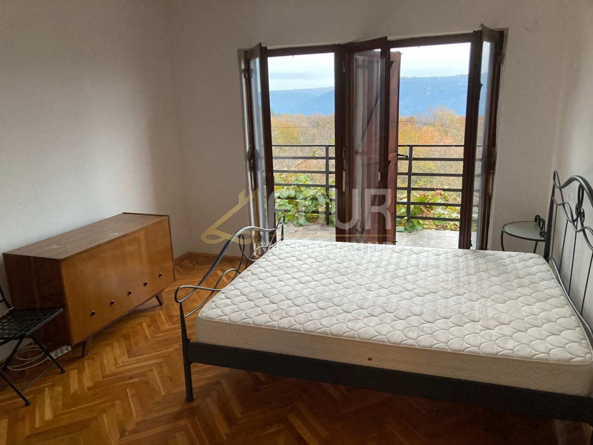 Hiša Trget, Raša, 247,26m2