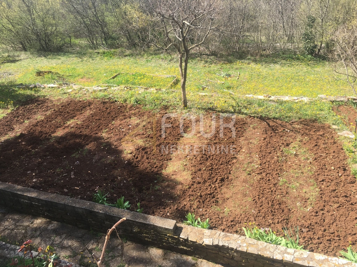 Hiša Trget, Raša, 247,26m2