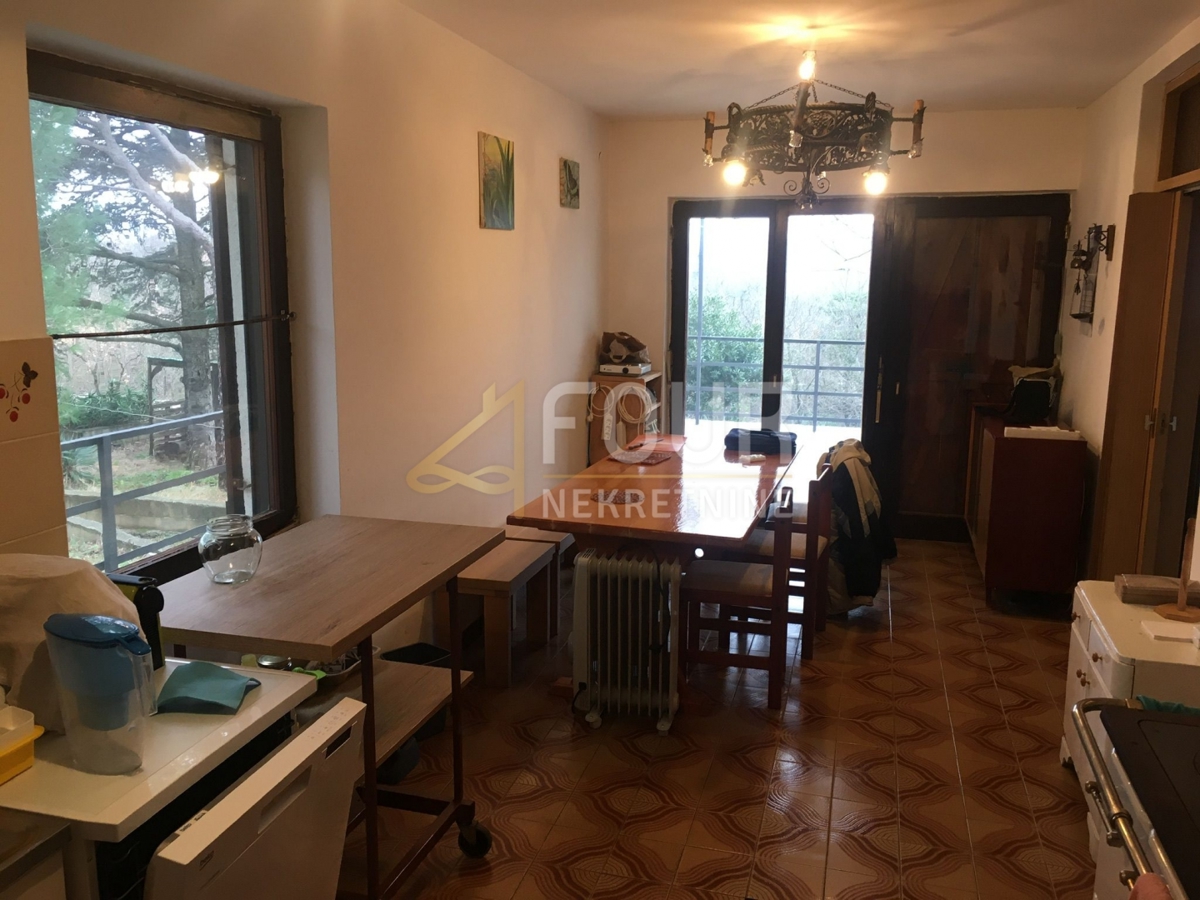 Hiša Trget, Raša, 247,26m2