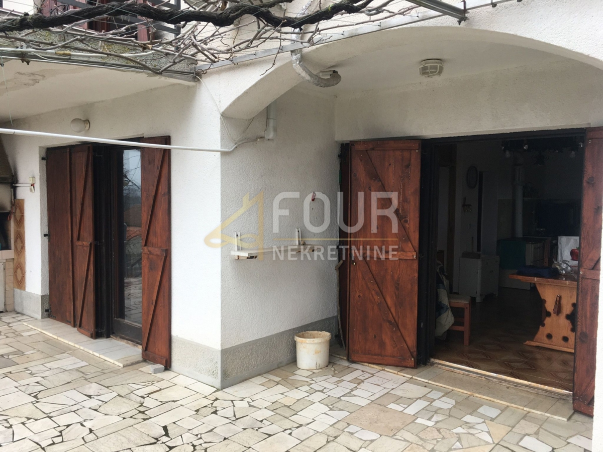 Hiša Trget, Raša, 247,26m2